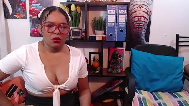 lady rebecca online show from 03/02/25, 07:02