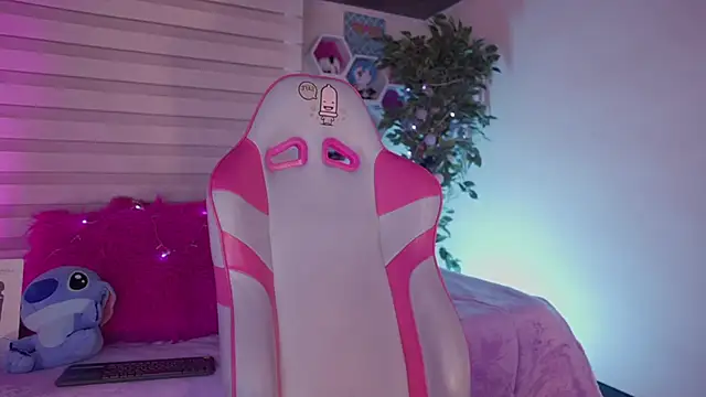 emma soffia  online show from 10/02/25, 05:31