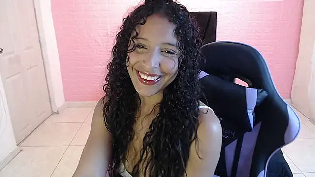 Snapshot of DULCE1609 chatting on 12/17/25, 08:15 DULCE1609 online show from 12/17/25, 08:15
