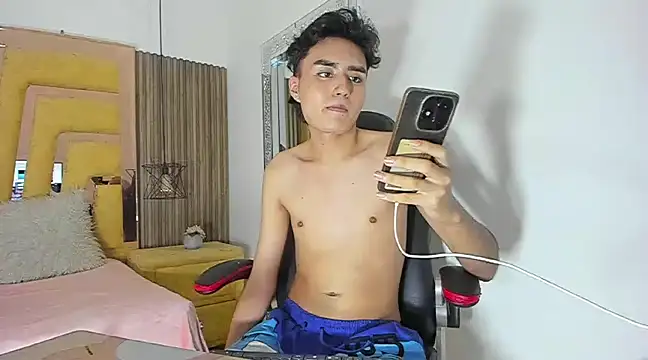 Snapshot of AiddenScott chatting on 01/22/25, 10:29 AiddenScott online show from 01/22/25, 10:29