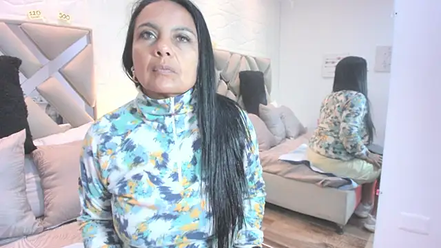 raquell moore online show from 09/17/25, 11:34