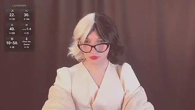 Snapshot of foxy_jpg chatting on 02/28/25, 09:12 foxy jpg online show from 02/28/25, 09:12