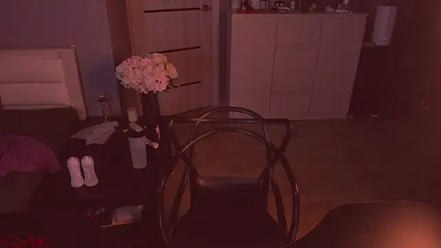 Snapshot of foxy_jpg chatting on 11/09/25, 09:57 foxy jpg online show from 11/09/25, 09:57