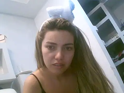 Snapshot of VittoriaTaylor chatting on 04/03/26, 01:03 VittoriaTaylor online show from 04/03/26, 01:03