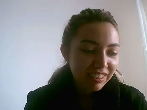 Snapshot of VittoriaTaylor chatting on 04/04/26, 08:50 VittoriaTaylor online show from 04/04/26, 08:50
