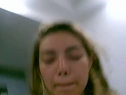 Snapshot of VittoriaTaylor chatting on 04/16/26, 03:07 VittoriaTaylor online show from 04/16/26, 03:07