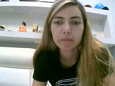 Snapshot of VittoriaTaylor chatting on 05/02/26, 01:43 VittoriaTaylor online show from 05/02/26, 01:43