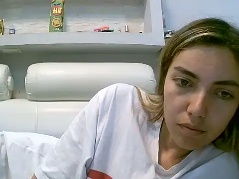 Snapshot of VittoriaTaylor chatting on 05/07/26, 10:59 VittoriaTaylor online show from 05/07/26, 10:59