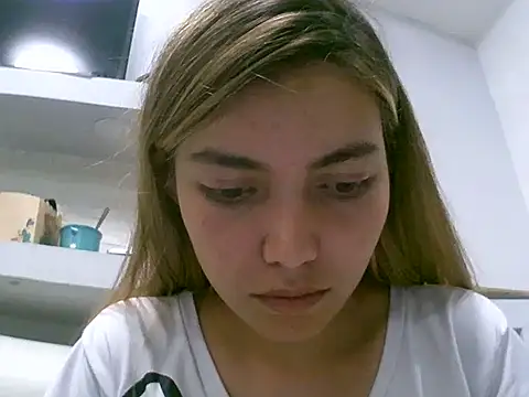 Snapshot of VittoriaTaylor chatting on 05/16/26, 03:47 VittoriaTaylor online show from 05/16/26, 03:47
