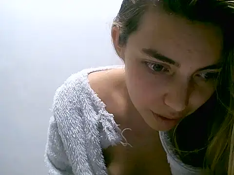 Snapshot of VittoriaTaylor chatting on 06/06/26, 04:39 VittoriaTaylor online show from 06/06/26, 04:39