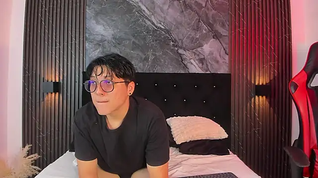 vanilla hot online show from 02/09/25, 07:30