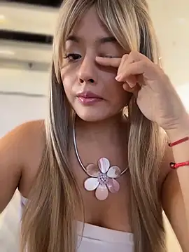 monicavictoria1301 online show from 06/06/26, 02:11