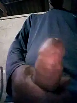 Snapshot of 1662 chatting on 11/25/25, 09:26 1662 online show from 11/25/25, 09:26