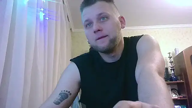 Snapshot of HunterOnBoobs chatting on 02/15/25, 03:28 HunterOnBoobs online show from 02/15/25, 03:28