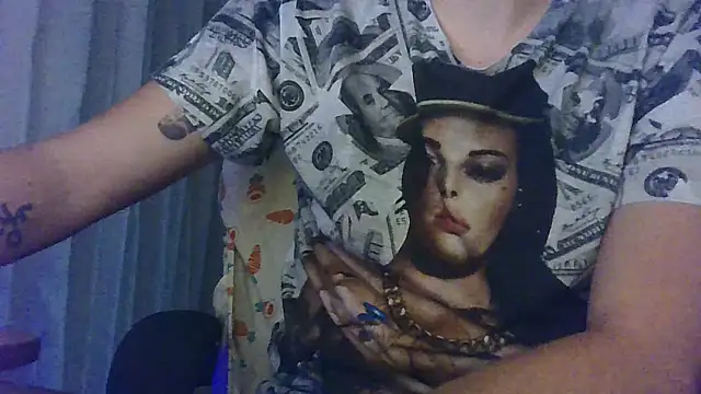 Snapshot of HunterOnBoobs chatting on 09/30/25, 09:09 HunterOnBoobs online show from 09/30/25, 09:09