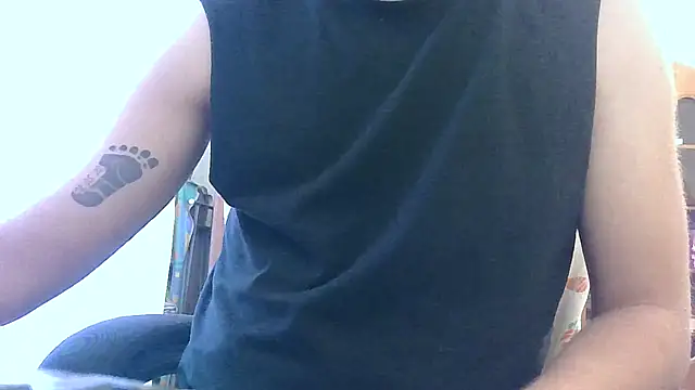 Snapshot of HunterOnBoobs chatting on 10/06/25, 06:11 HunterOnBoobs online show from 10/06/25, 06:11