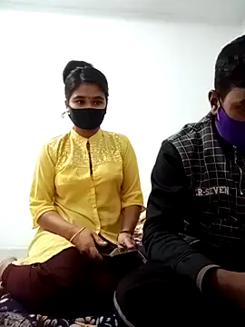 Snapshot of Sexy-Couple20 chatting on 01/16/25, 12:42 Sexy-Couple20 online show from 01/16/25, 12:42