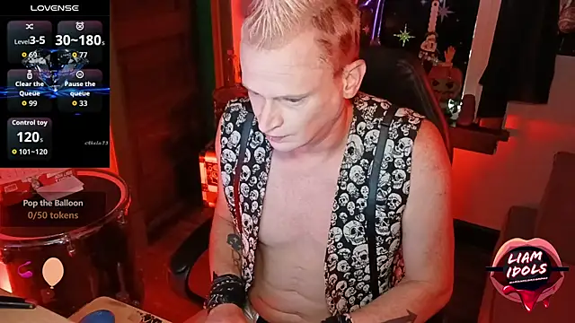 Snapshot of LiamIdols chatting on 11/04/25, 08:08 LiamIdols online show from 11/04/25, 08:08