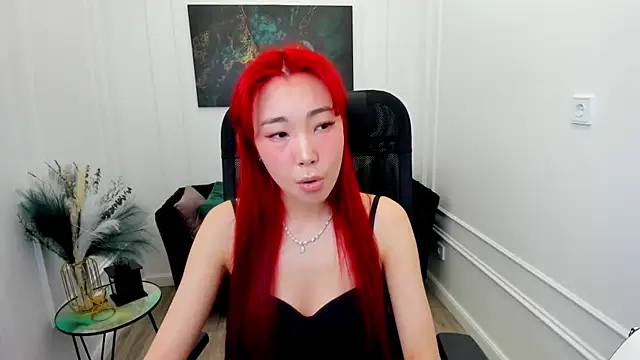 AnnaReyla online show from 05/12/26, 03:58