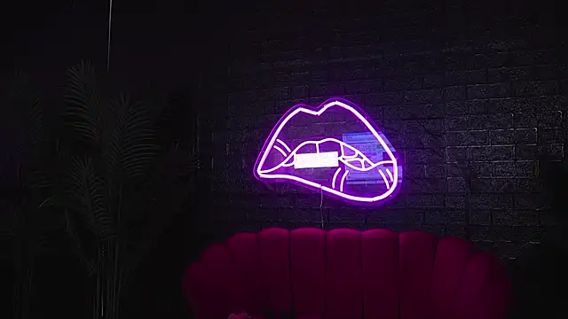 Annabellerise online show from 09/17/25, 04:14