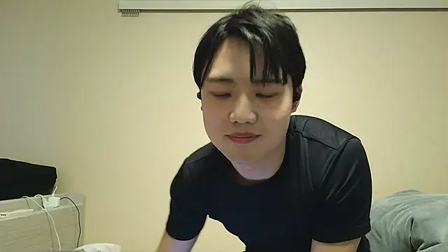 Snapshot of nunnun00 chatting on 02/23/25, 06:49 nunnun00 online show from 02/23/25, 06:49