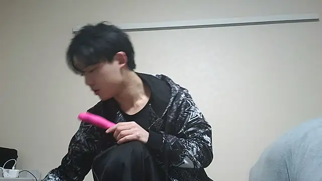 Snapshot of nunnun00 chatting on 02/26/25, 12:14 nunnun00 online show from 02/26/25, 12:14