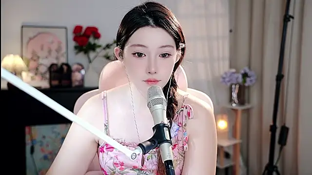 Snapshot of Dou-Dou-er chatting on 09/26/25, 12:31 Dou-Dou-er online show from 09/26/25, 12:31