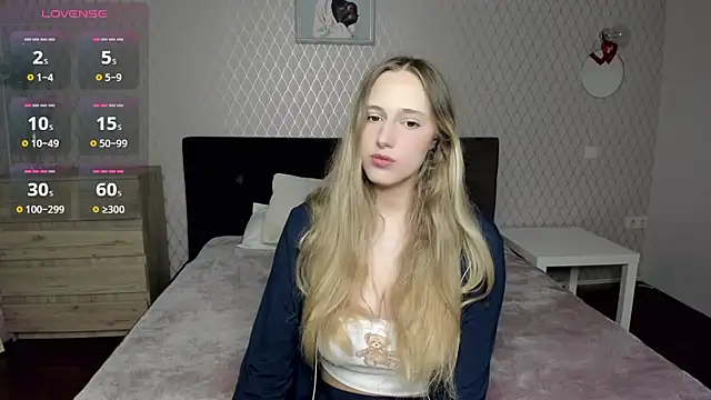 blondyriss online show from 10/25/25, 07:08