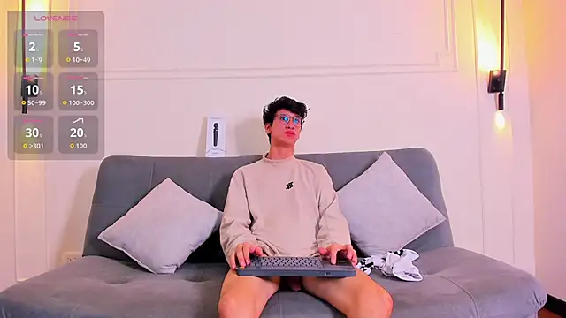 Cum hunters online show from 10/14/25, 03:40