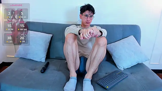 Cum hunters online show from 10/18/25, 04:04