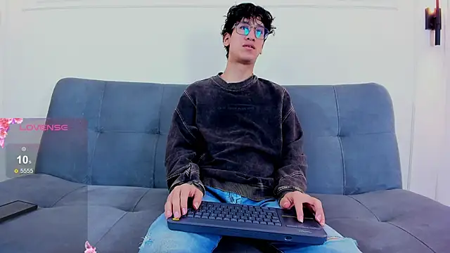 Cum hunters online show from 06/06/26, 03:11