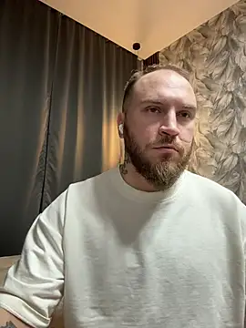 Snapshot of _XxX-XxX_ chatting on 01/08/26, 12:46 XxX-XxX online show from 01/08/26, 12:46