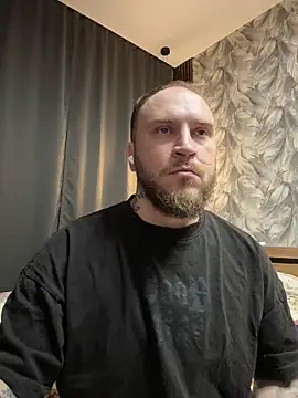 Snapshot of _XxX-XxX_ chatting on 06/05/26, 01:01 XxX-XxX online show from 06/05/26, 01:01