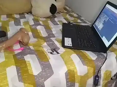 Chandy012 online show from 11/26/25, 02:07