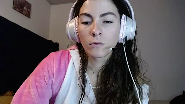 Snapshot of MARIELSINS_AND_DAIKIJACK chatting on 03/01/25, 11:04 MARIELSINS AND DAIKIJACK online show from 03/01/25, 11:04
