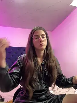 Snapshot of MARIELSINS_AND_DAIKIJACK chatting on 03/19/25, 10:31 MARIELSINS AND DAIKIJACK online show from 03/19/25, 10:31