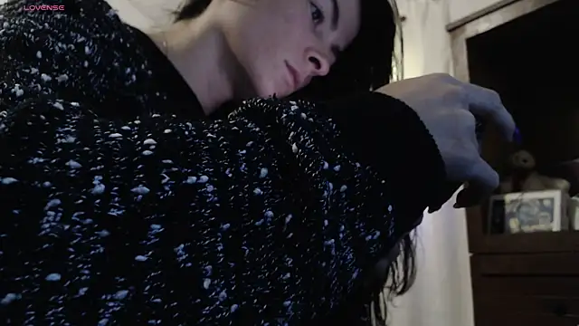 Snapshot of MARIELSINS_AND_DAIKIJACK chatting on 10/16/25, 10:00 MARIELSINS AND DAIKIJACK online show from 10/16/25, 10:00