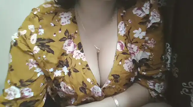 Lovely Sreya online show from 02/17/25, 06:48