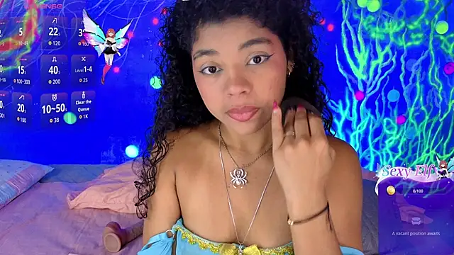 lucie petite online show from 02/05/26, 06:34
