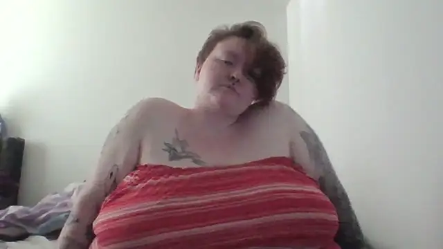 CorgiGodez98 online show from 10/05/25, 05:55