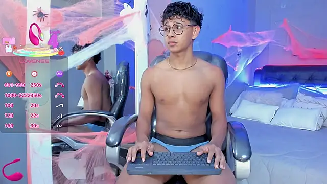 Snapshot of Dawn16_ chatting on 10/30/25, 09:04 Dawn16 online show from 10/30/25, 09:04