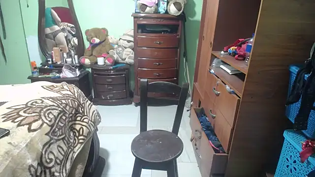 Snapshot of jazmin_mature_ chatting on 10/28/25, 01:03 jazmin mature online show from 10/28/25, 01:03