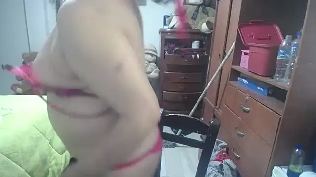 Snapshot of jazmin_mature_ chatting on 12/04/25, 12:53 jazmin mature online show from 12/04/25, 12:53