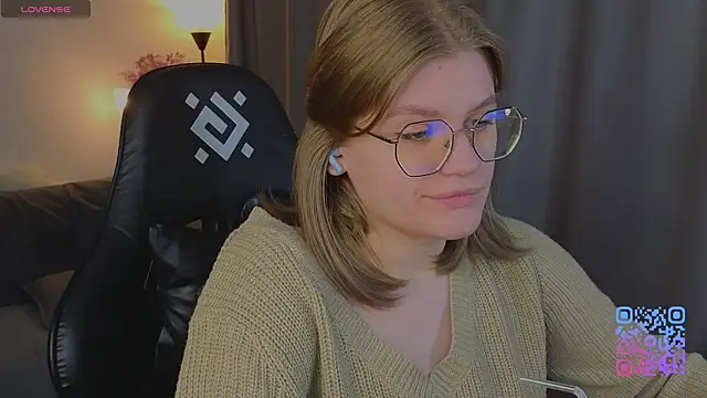  JessieVibes online show from 06/13/26, 01:42