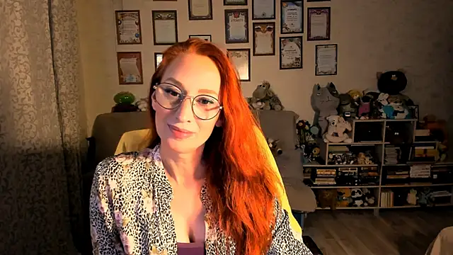 red rocco online show from 10/17/25, 03:47