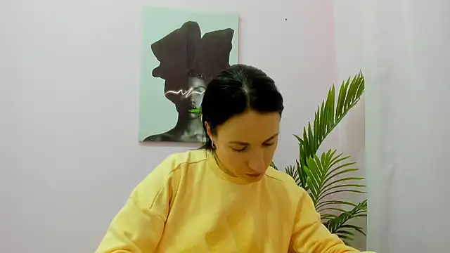 LeiilaBloom online show from 01/22/25, 04:33