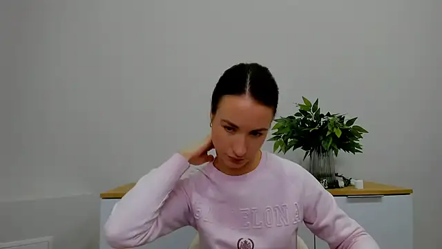 LeiilaBloom online show from 02/03/25, 08:57