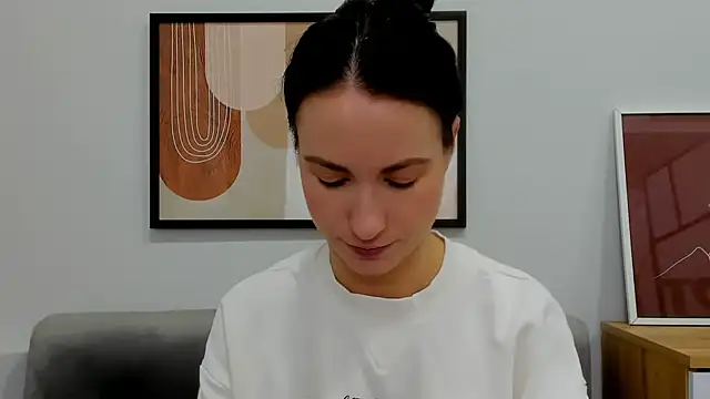 LeiilaBloom online show from 02/09/25, 11:14