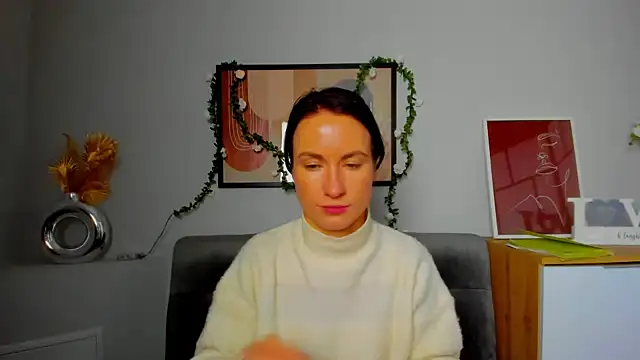 LeiilaBloom online show from 02/23/25, 05:07