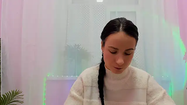LeiilaBloom online show from 02/25/25, 09:09